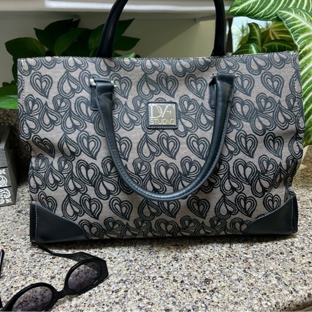 DVF DIANE VON FURSTENBERG Studio Large Tote W/ Contemporary Heart Tapestry Motif